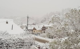 Prima zăpadă în zona de munte a Vrancei